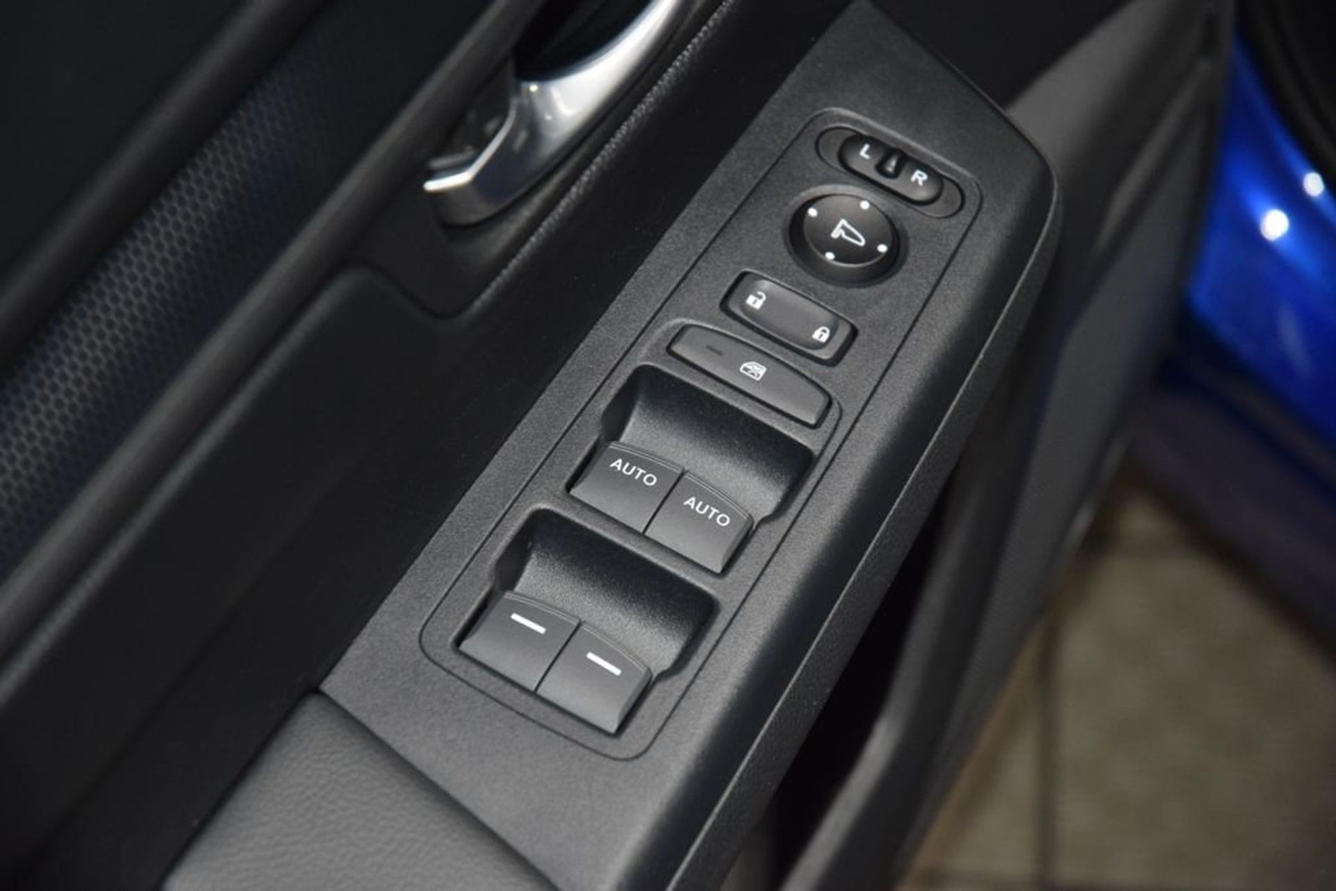 2024 Honda CR-V Hybrid Sport — photo 30