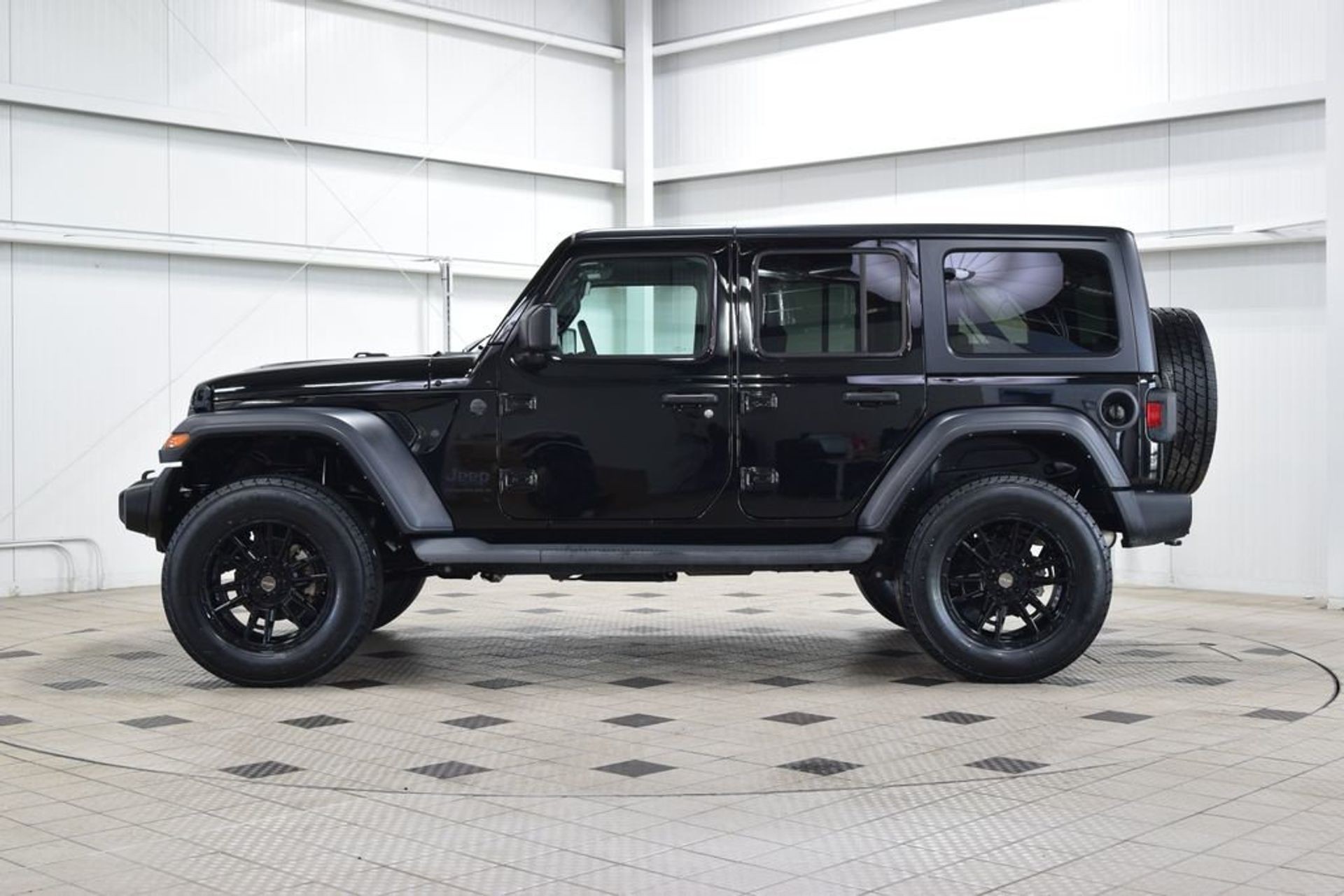 2024 Jeep Wrangler Sport — photo 1