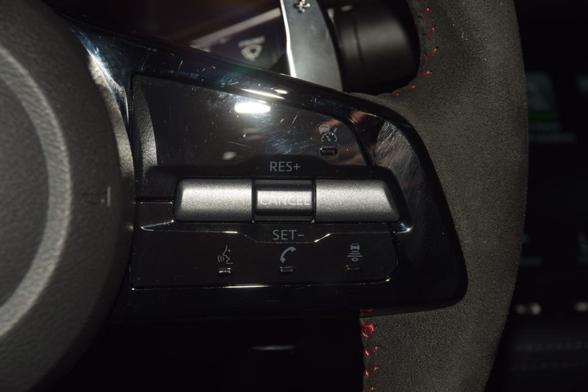 2024 Nissan Z NISMO — photo 28