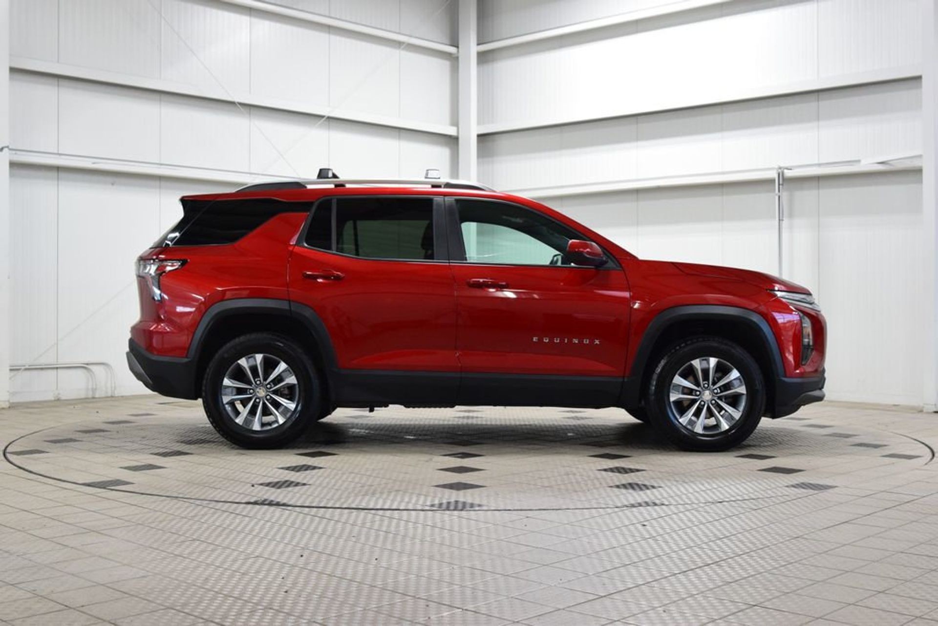 2025 Chevrolet Equinox LT — photo 3