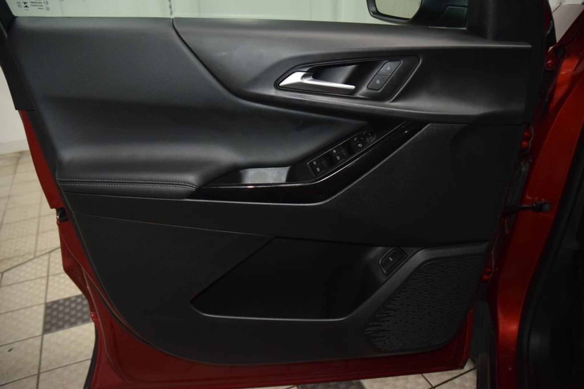 2025 Chevrolet Equinox LT — photo 32