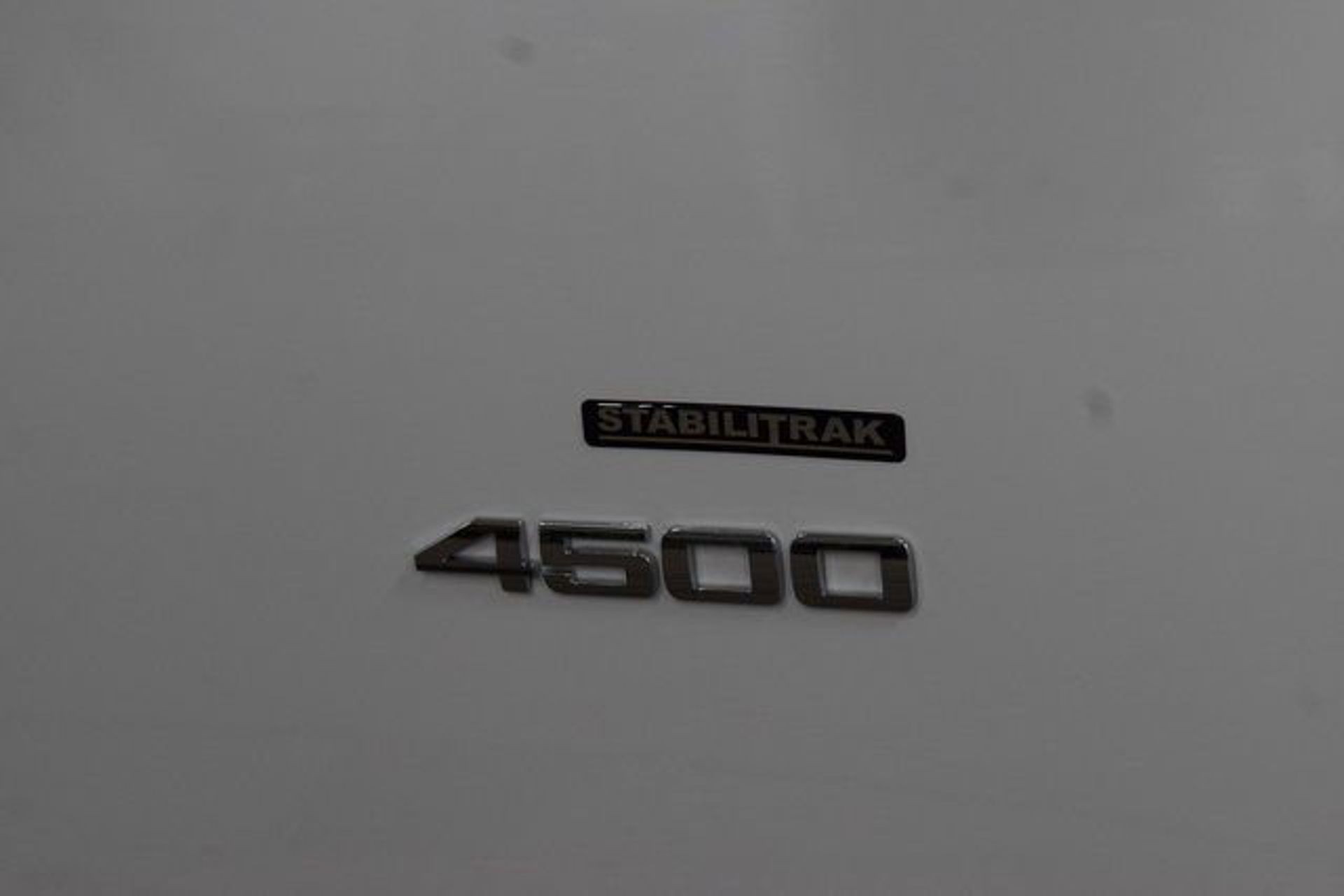 2025 Chevrolet Express 4500 Cutaway — photo 6