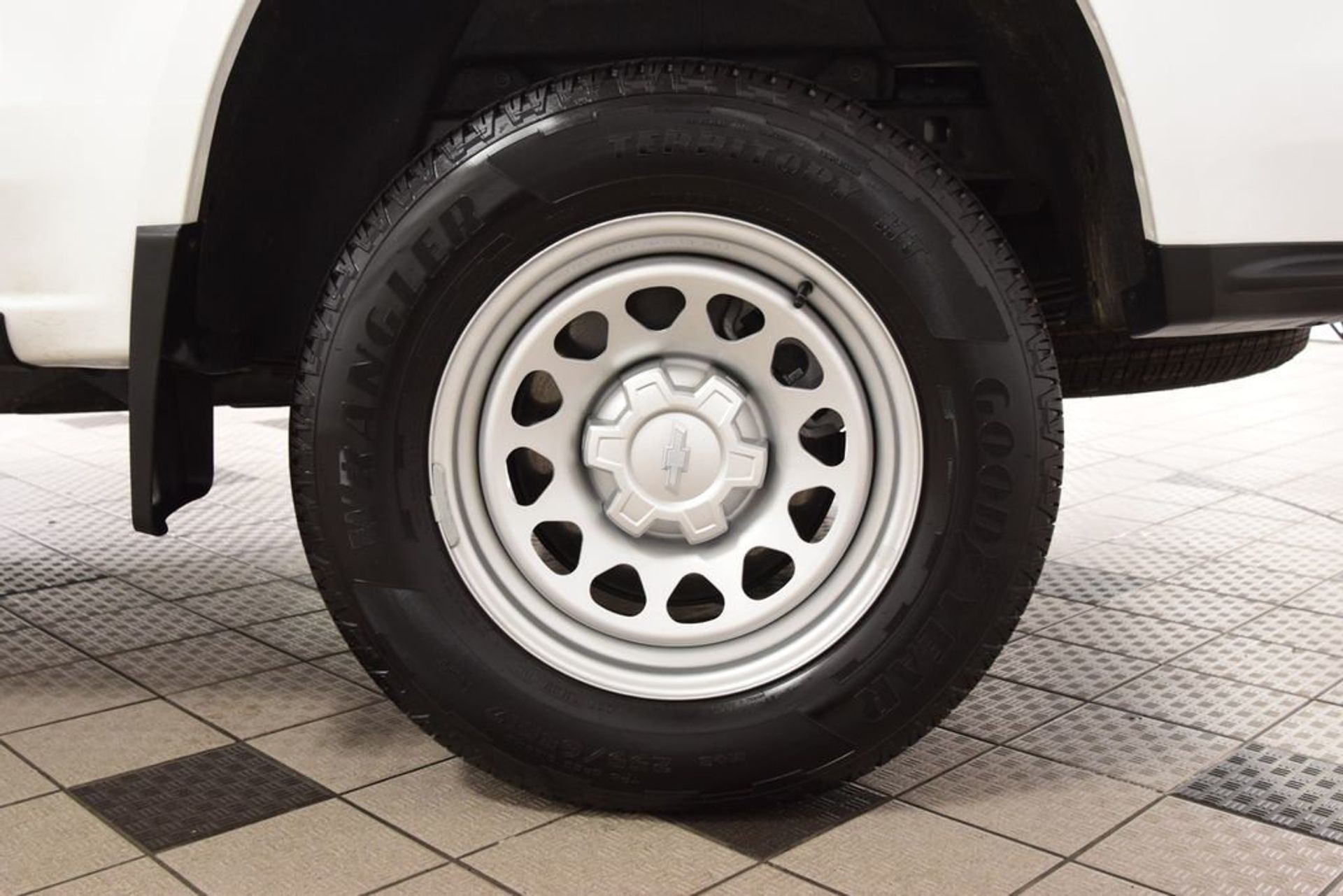 2026 Chevrolet Colorado WT — photo 12