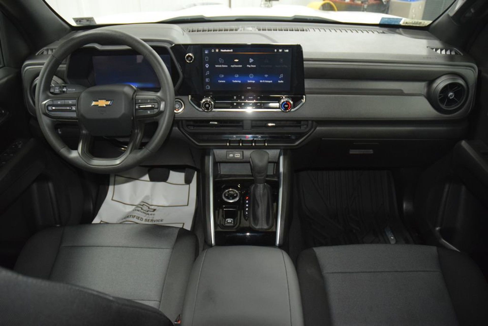 2026 Chevrolet Colorado WT — photo 15
