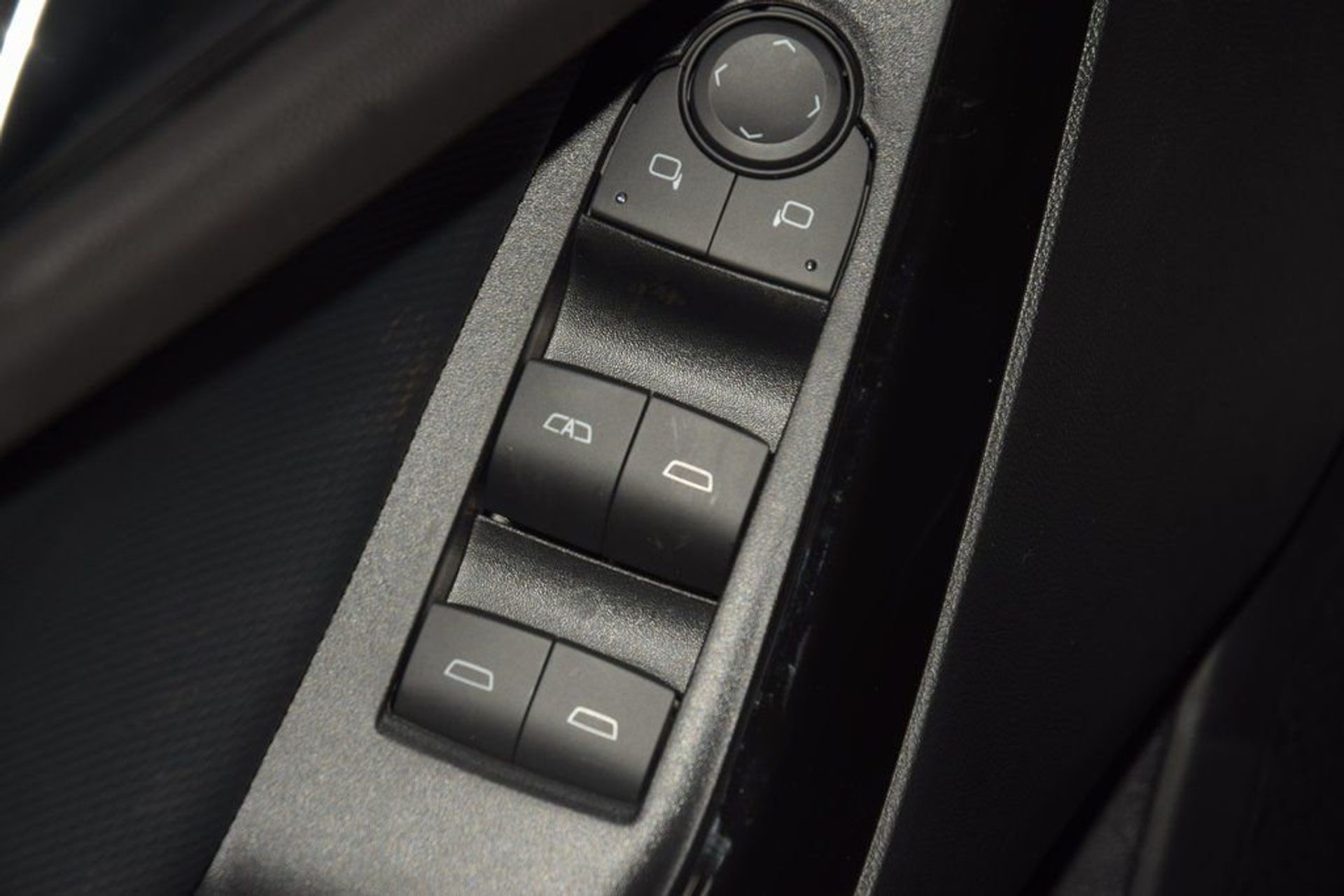 2026 Chevrolet Equinox LT — photo 32