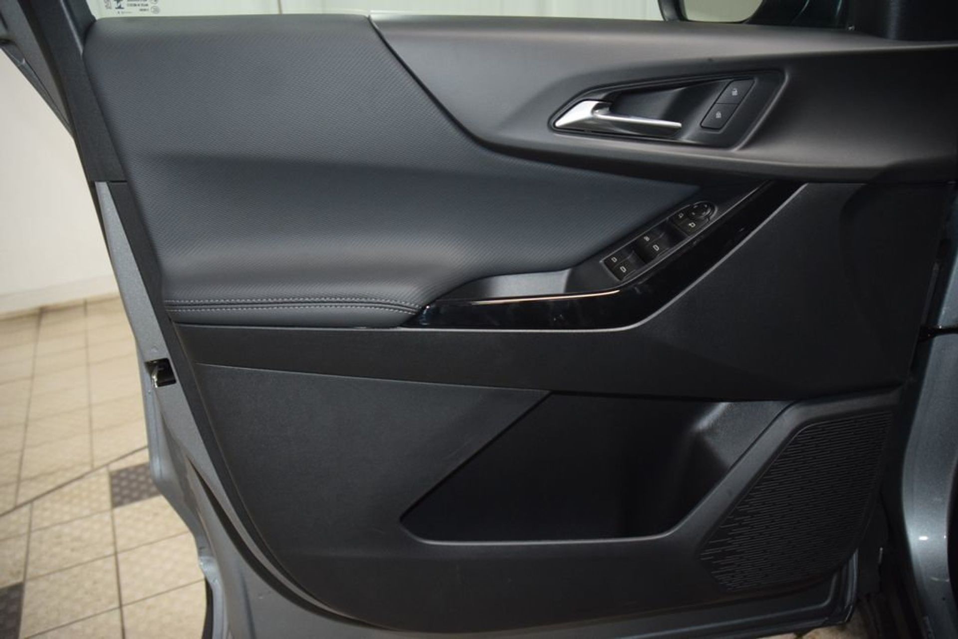 2026 Chevrolet Equinox LT — photo 27