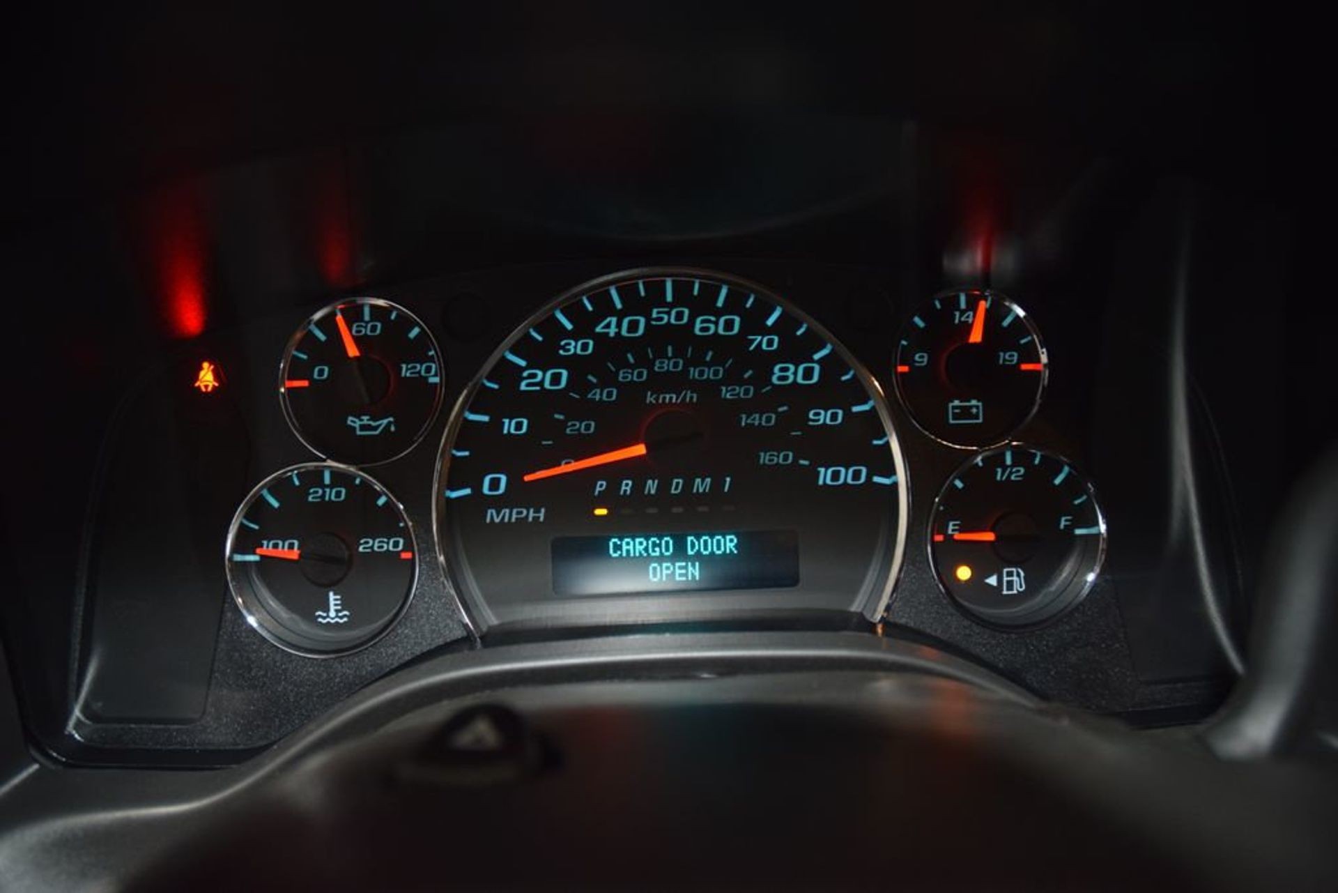 2026 Chevrolet Express 2500 Cargo Van — photo 25