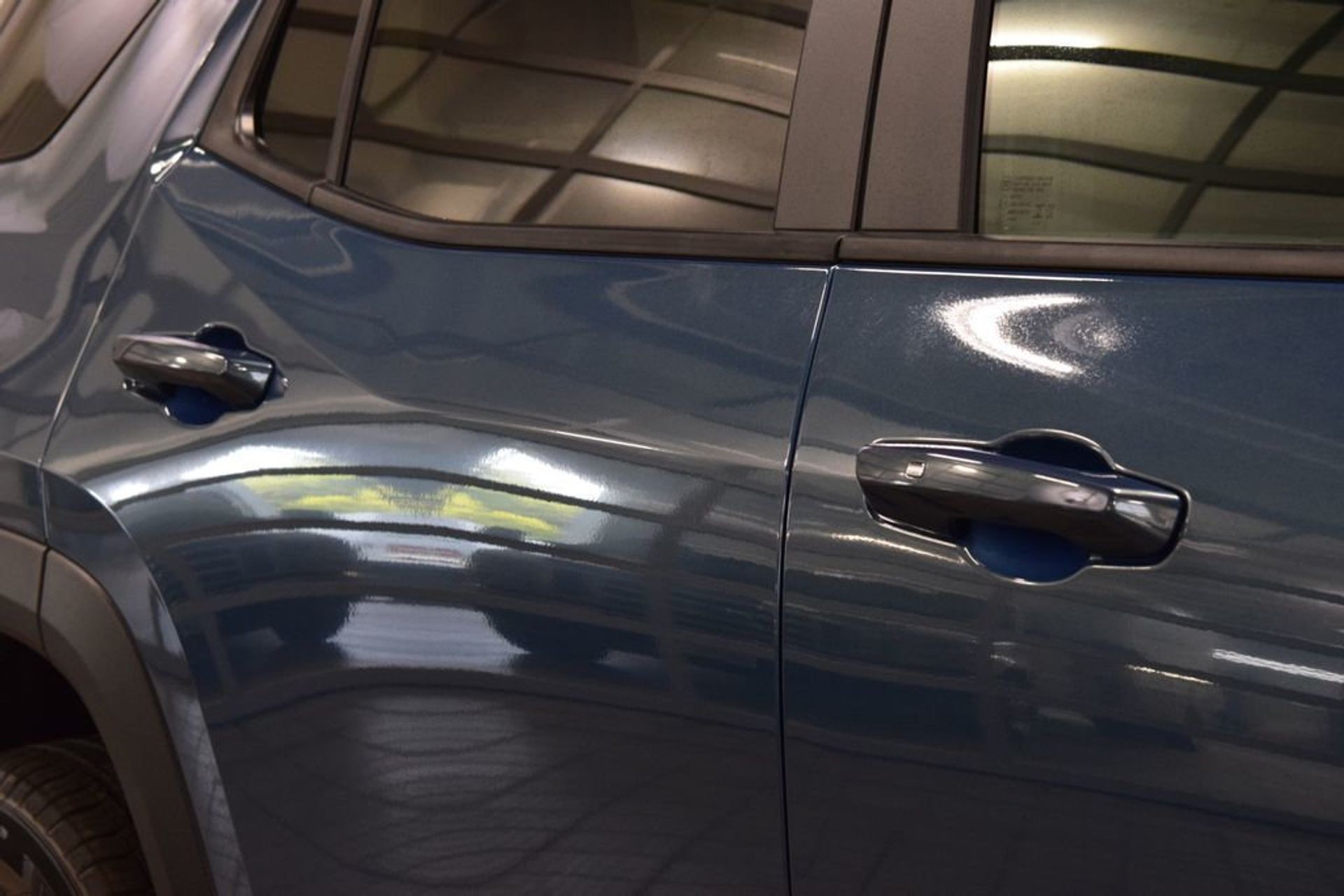 2027 Chevrolet Equinox LT — photo 9