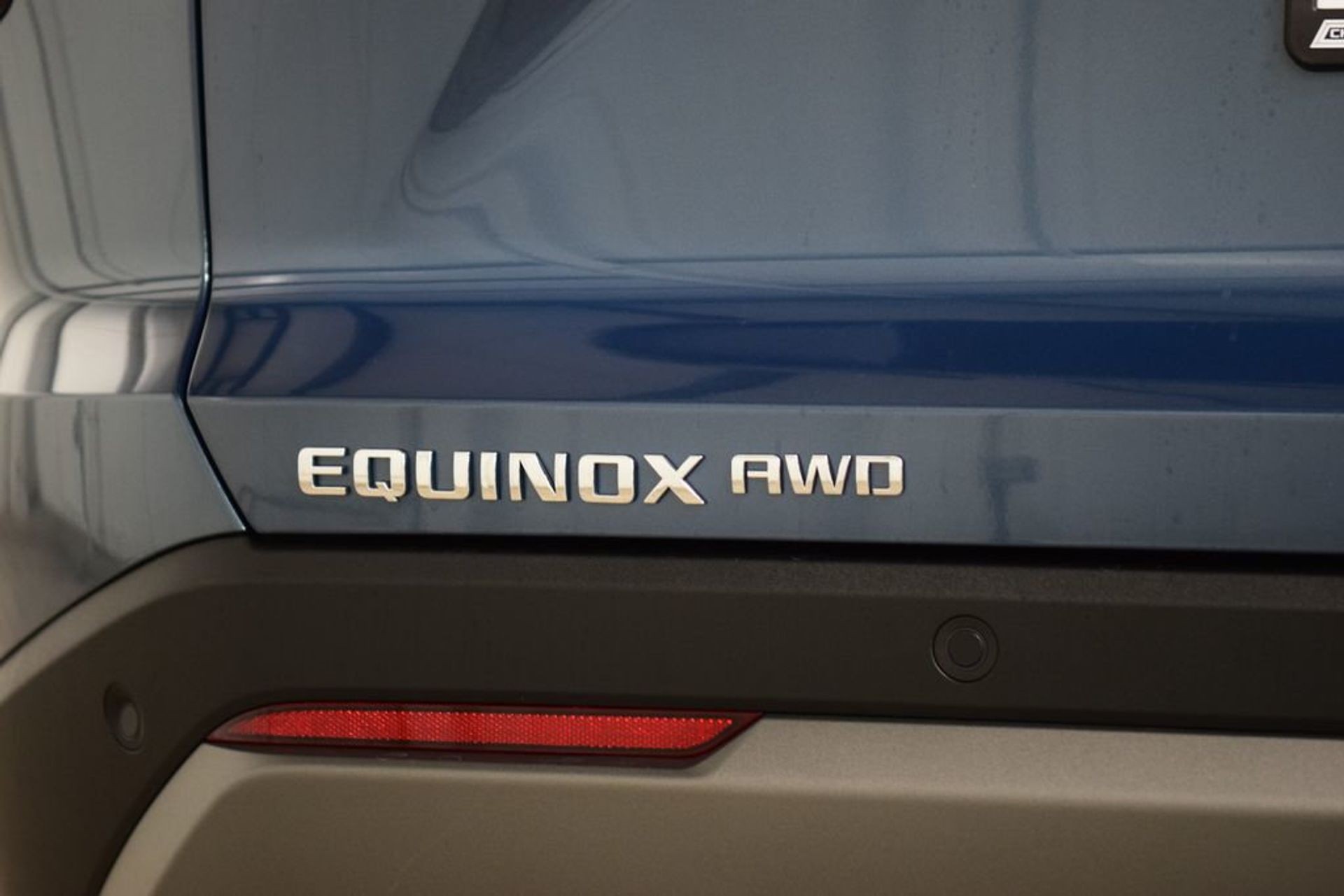 2027 Chevrolet Equinox LT — photo 11
