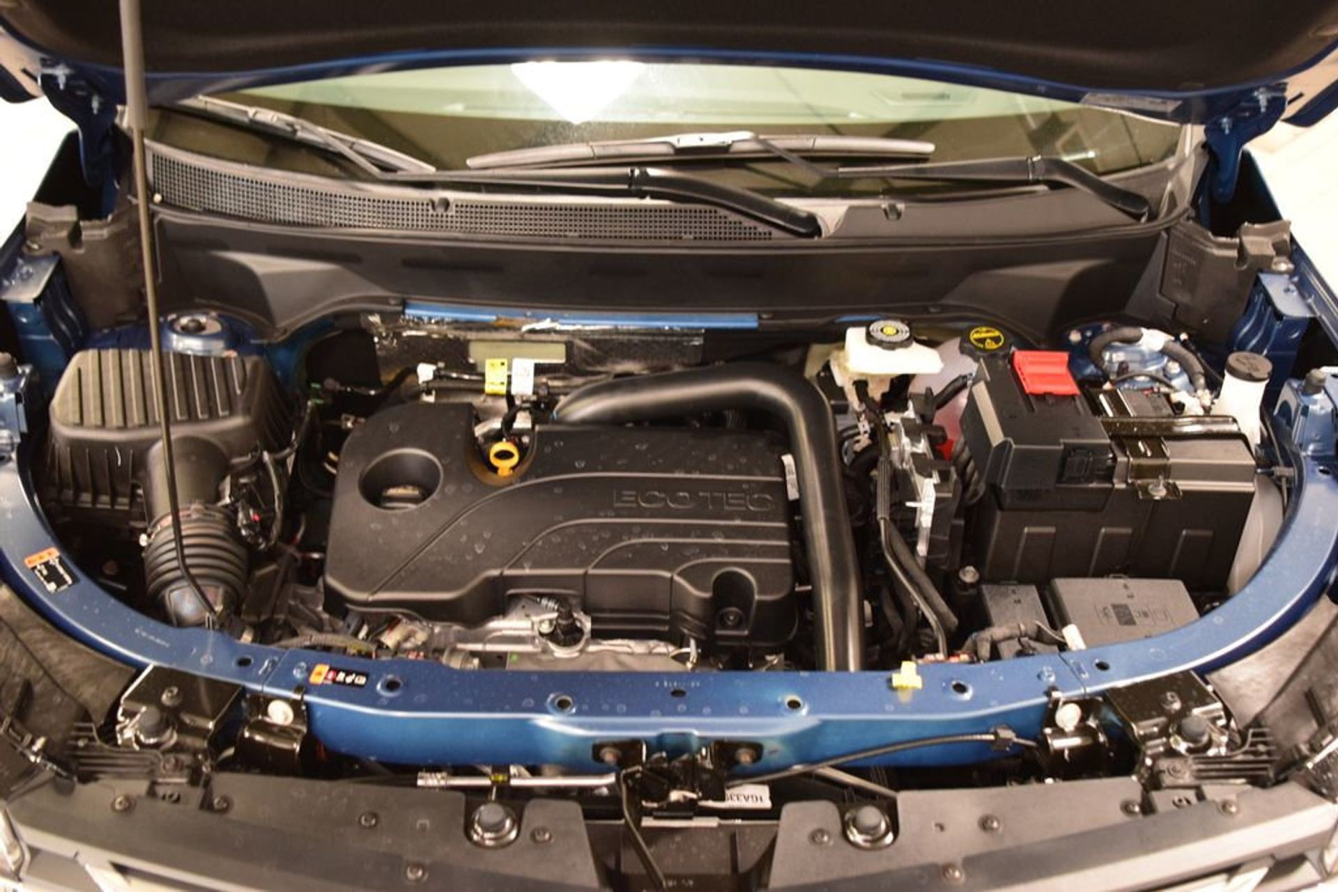 2027 Chevrolet Equinox LT — photo 15