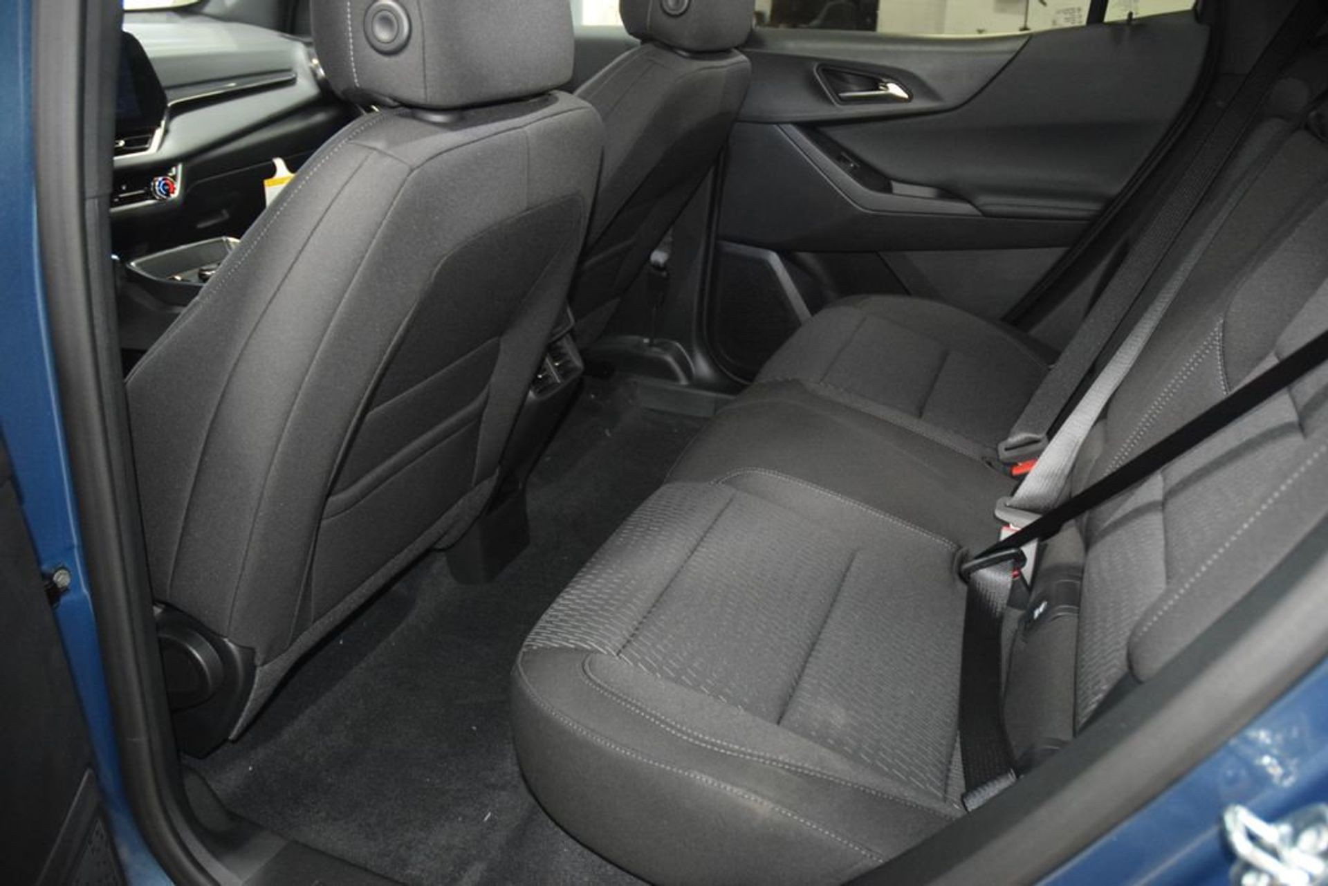 2027 Chevrolet Equinox LT — photo 27