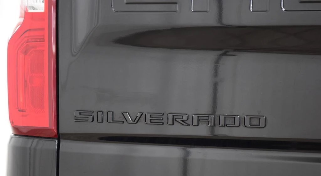 2025 Chevrolet Silverado 1500 — photo 18