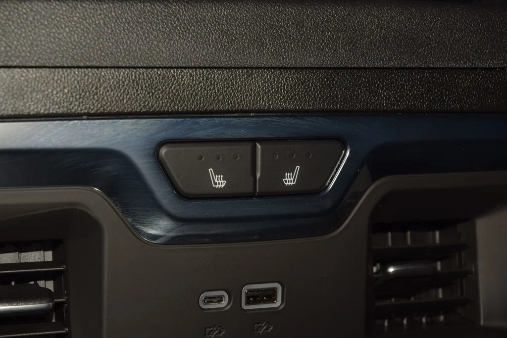 2025 Chevrolet Silverado 1500 — photo 39